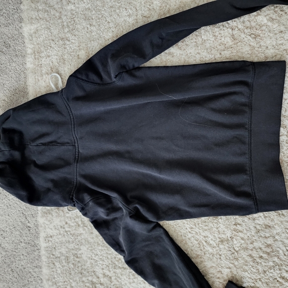 Sweaters - Picture 8 of 8